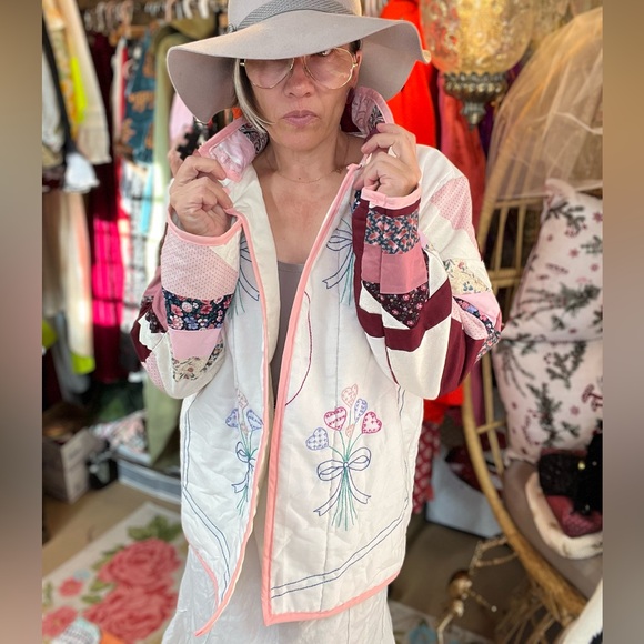 Vintage OOAK Handmade Quilted Embroidered Chore Barn Cottage Coat Jacket - Picture 4 of 8